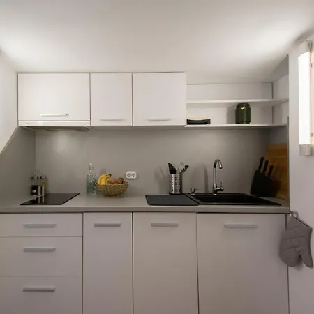 Hyggemate - 1 Bed Cozy In Lejlighed Sarnitsa