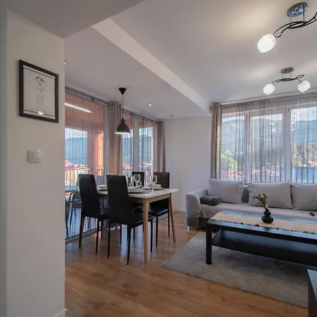 Hyggemate - 1 Bed Cozy In
