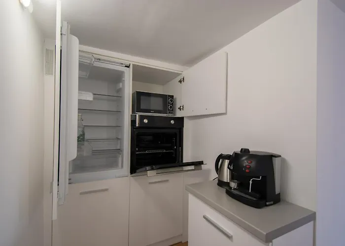 Hyggemate - 1 Bed Cozy In